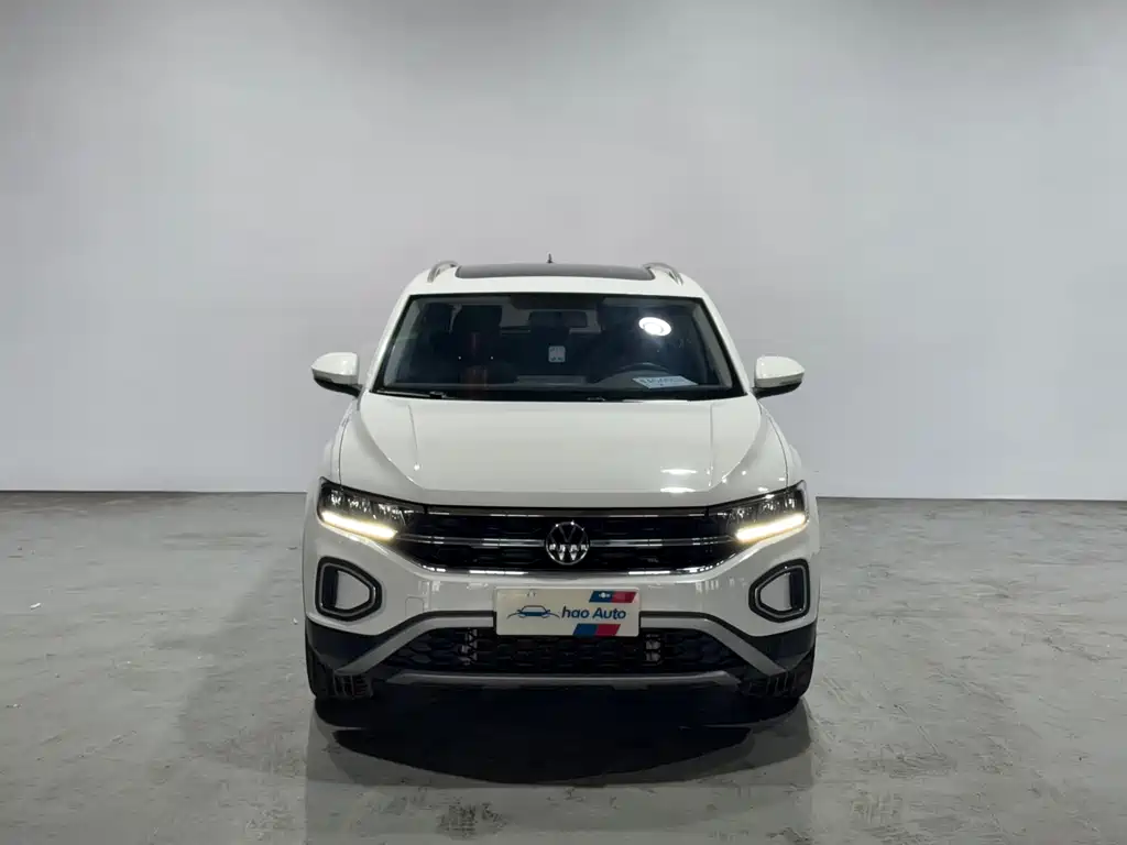 Volkswagen T-Roc 2023 — фото 2