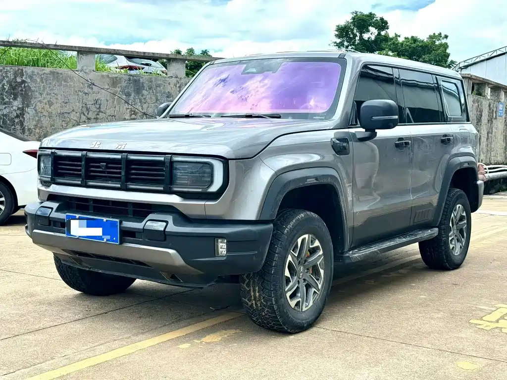 BAIC BJ40 2025