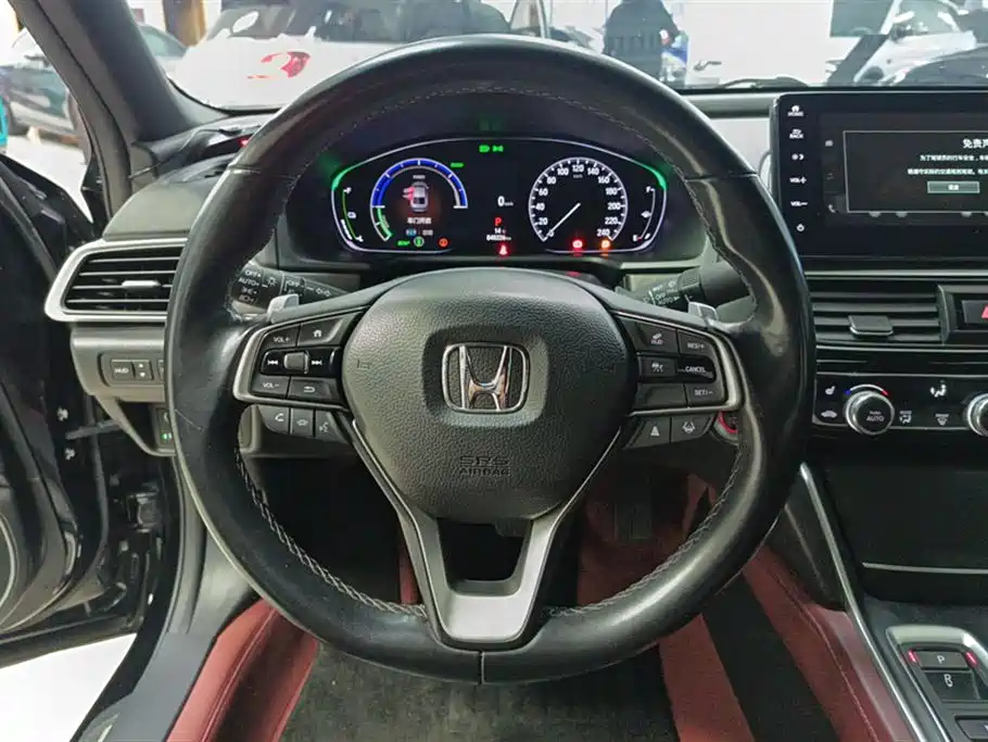 Honda Inspire 2022 — фото 15