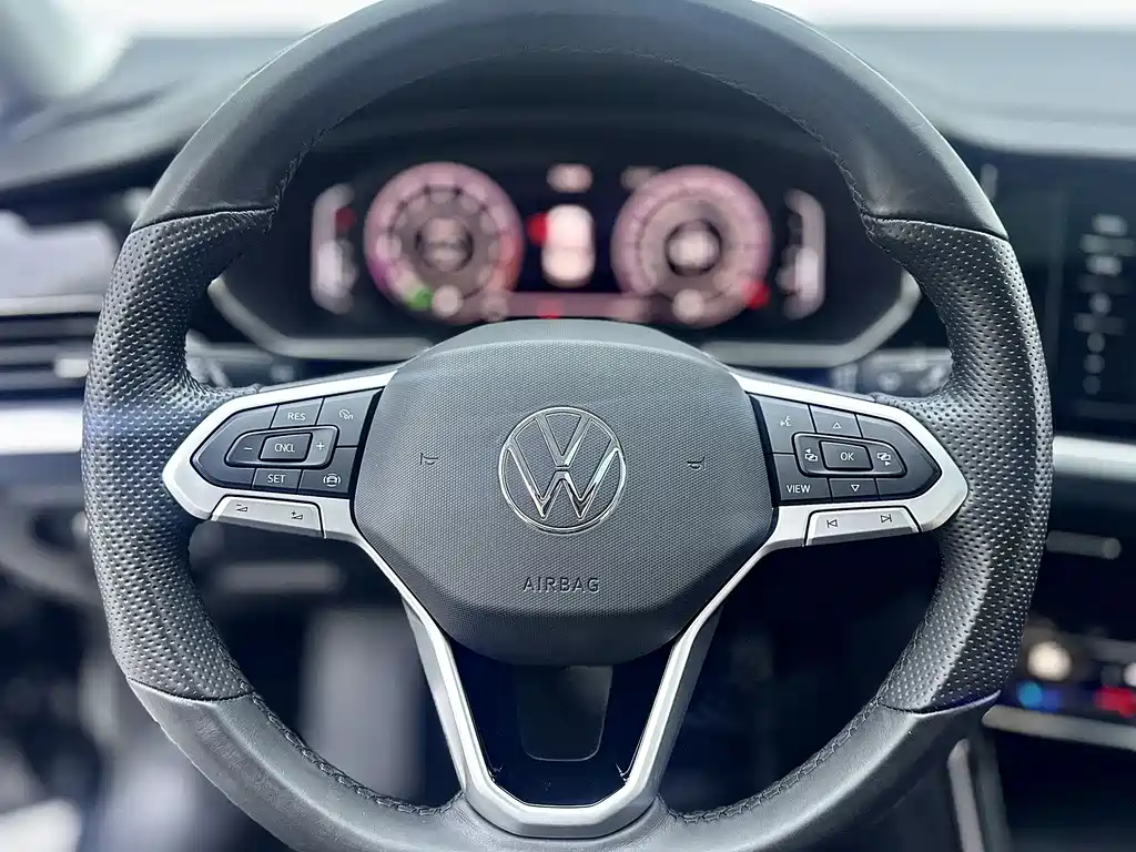 Volkswagen Passat 2022 — фото 11