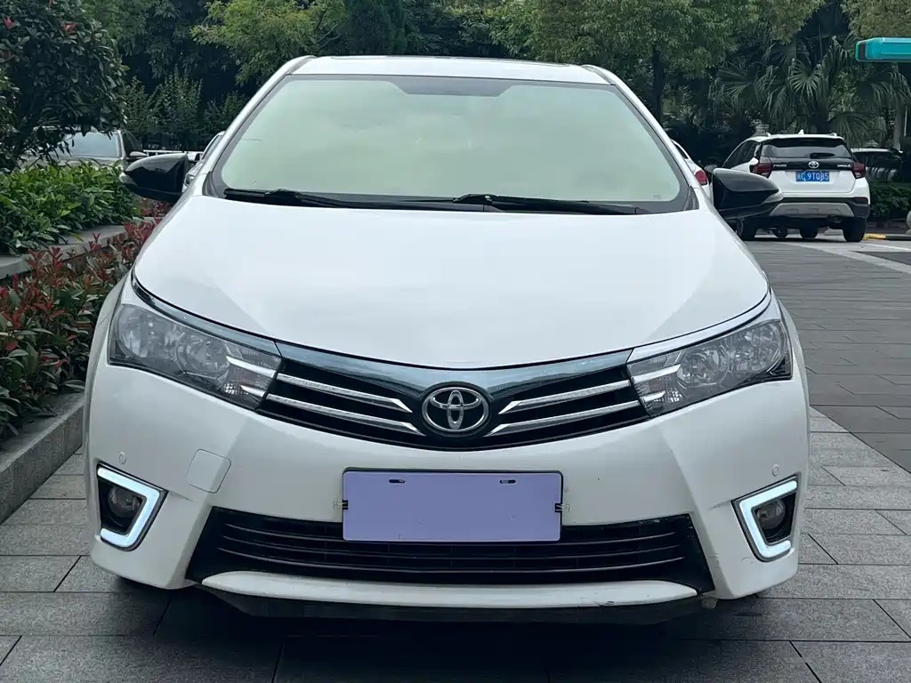 Toyota Corolla 2016 — фото 2