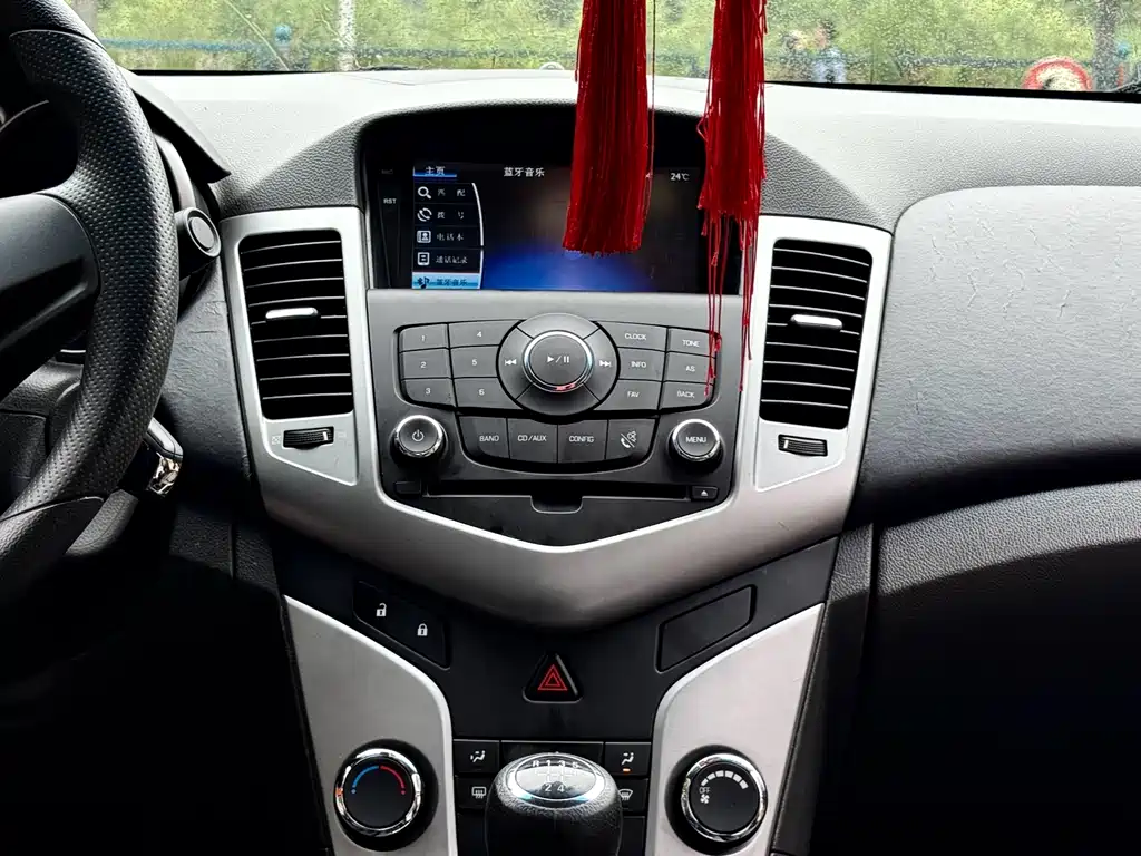 Chevrolet Cruze 2014 — фото 10