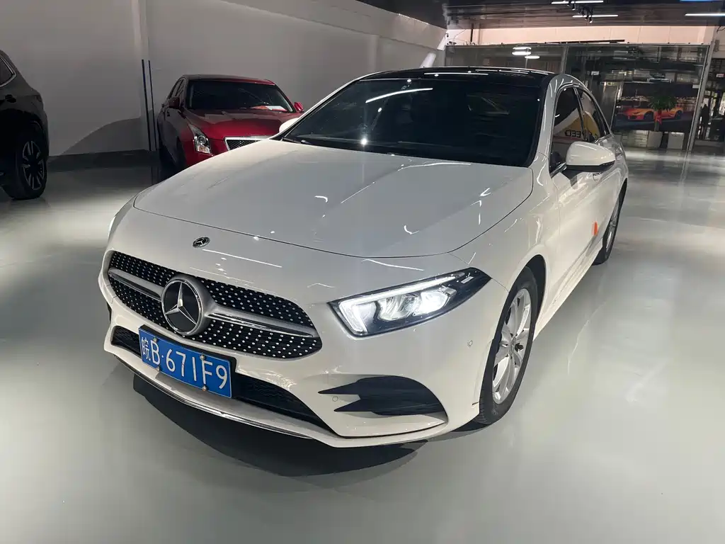 Mercedes-Benz A-Class 2022 — фото 1