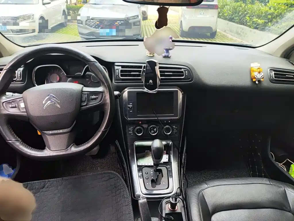 Citroën C4 Sega 2015 — фото 10