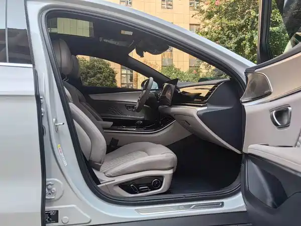 BYD Han 2024