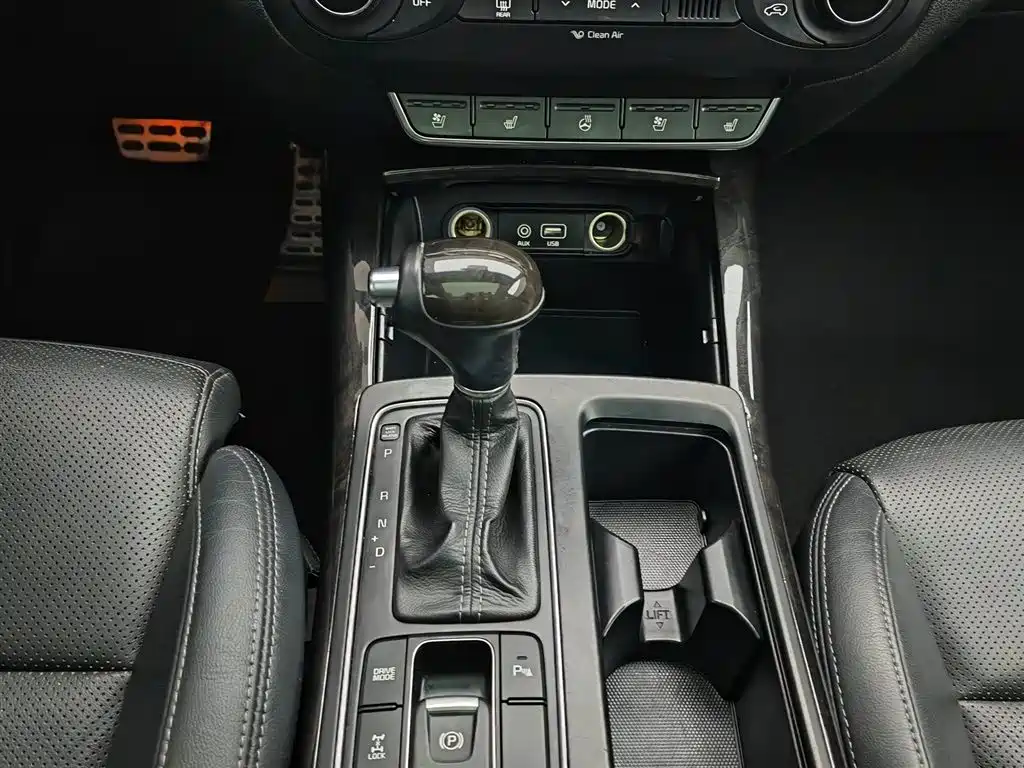 Kia Sorento 2015 — фото 13