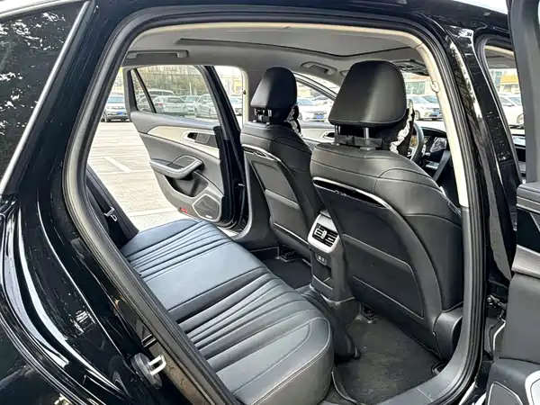 Hongqi H5 2024