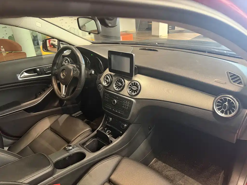 Mercedes-Benz GLA 2016 — фото 8