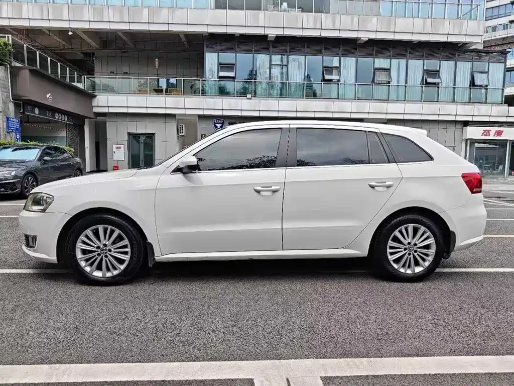 Volkswagen Gran Lavida 2015