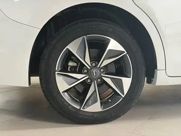 GAC Trumpchi M6 2022