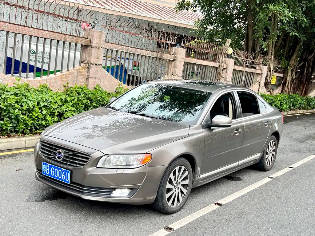 Volvo S80L 2014