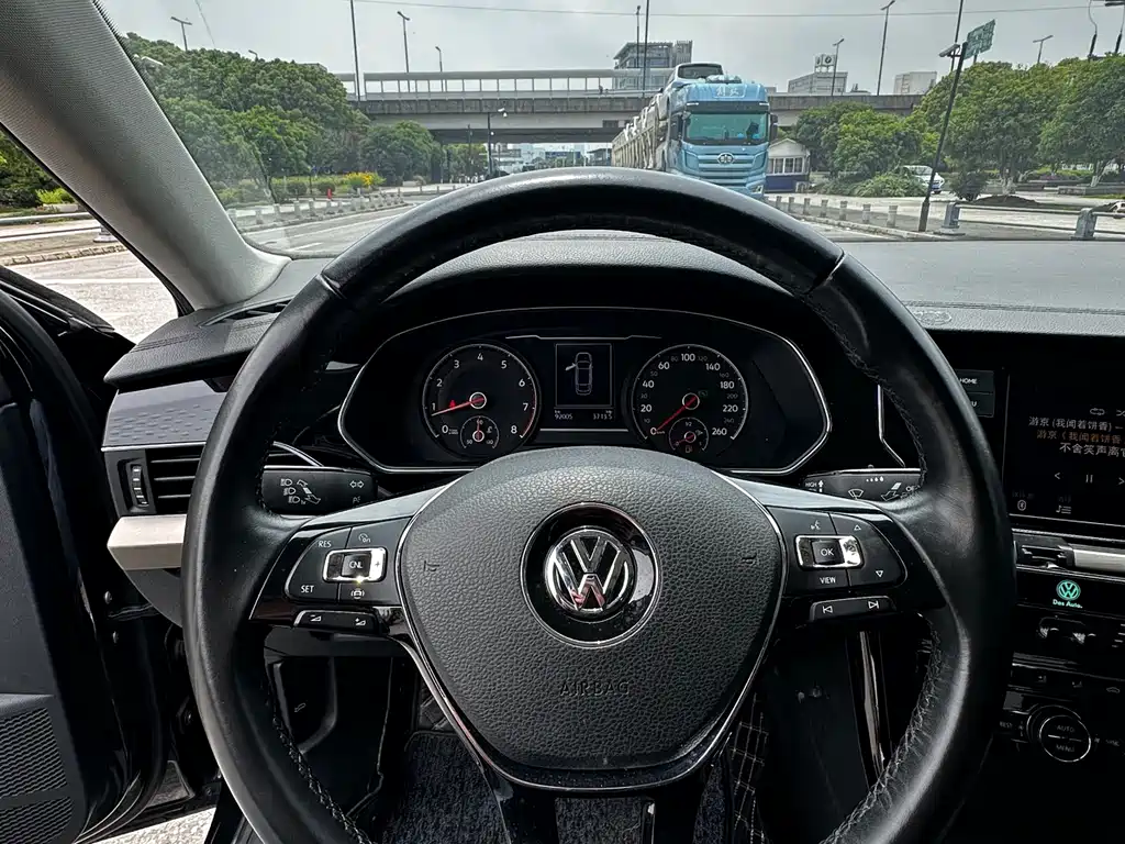 Volkswagen Passat 2020 — фото 12