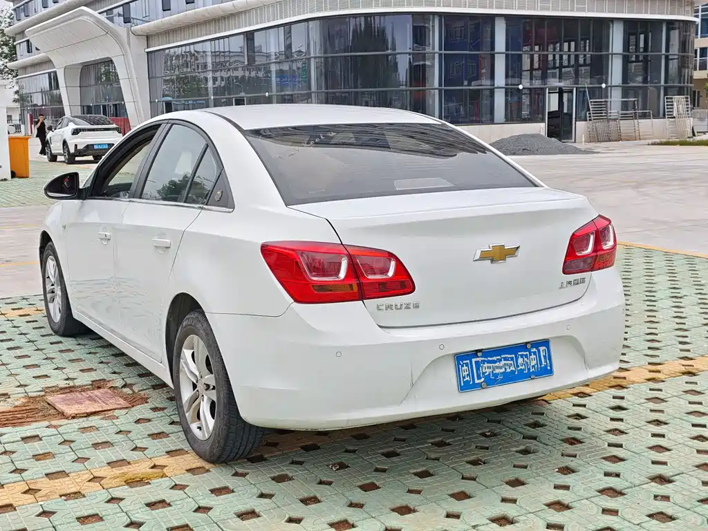 Chevrolet Cruze 2016 — фото 6