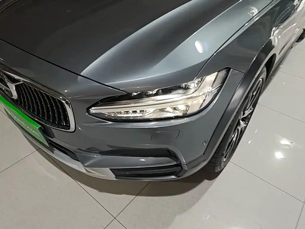 Volvo V90 2020 — фото 24