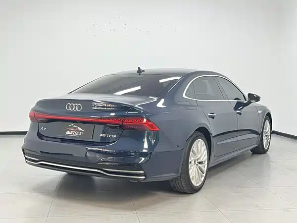Audi A7L 2024
