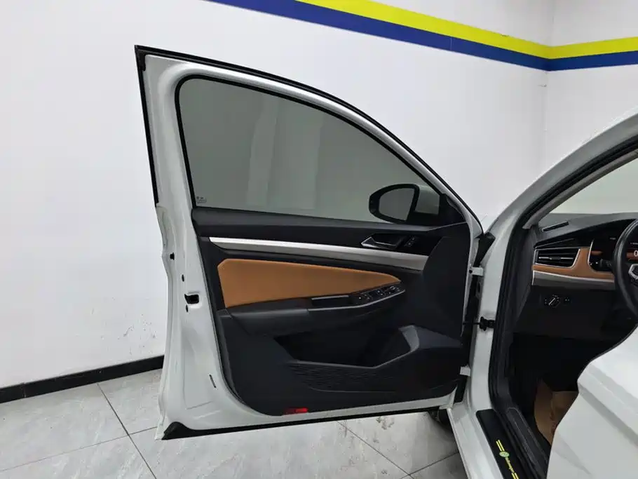 Volkswagen Bora 2023
