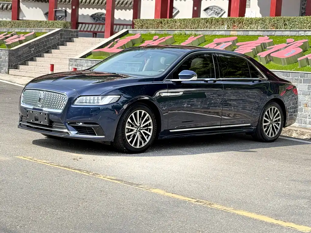 Lincoln Continental 2018