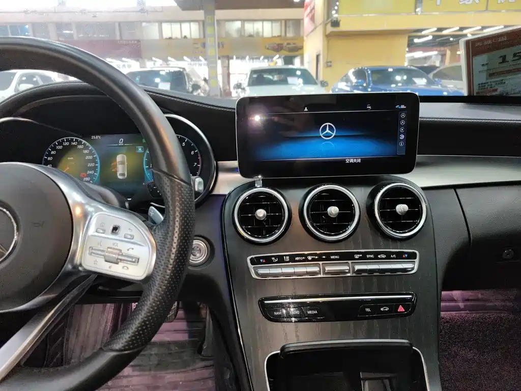 Mercedes-Benz C-Class 2021