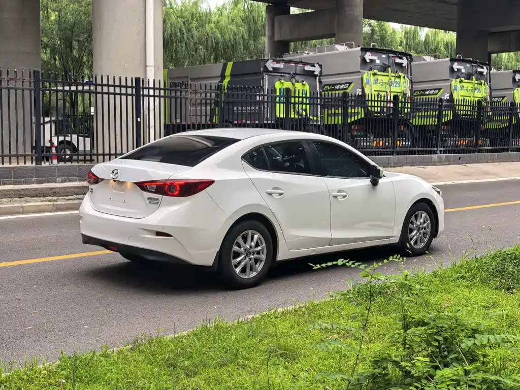 Mazda 3 Angkesela 2017