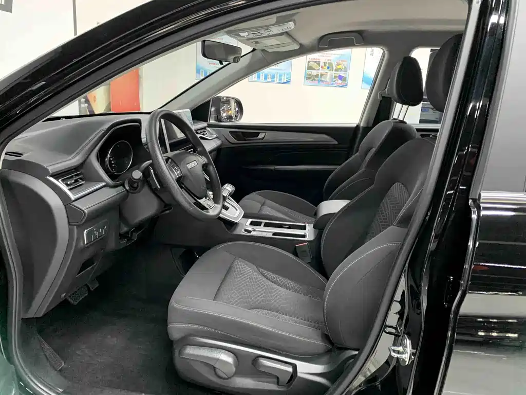 Haval M6 2023 — фото 11