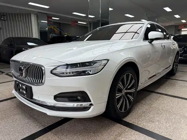 Volvo S90 2021