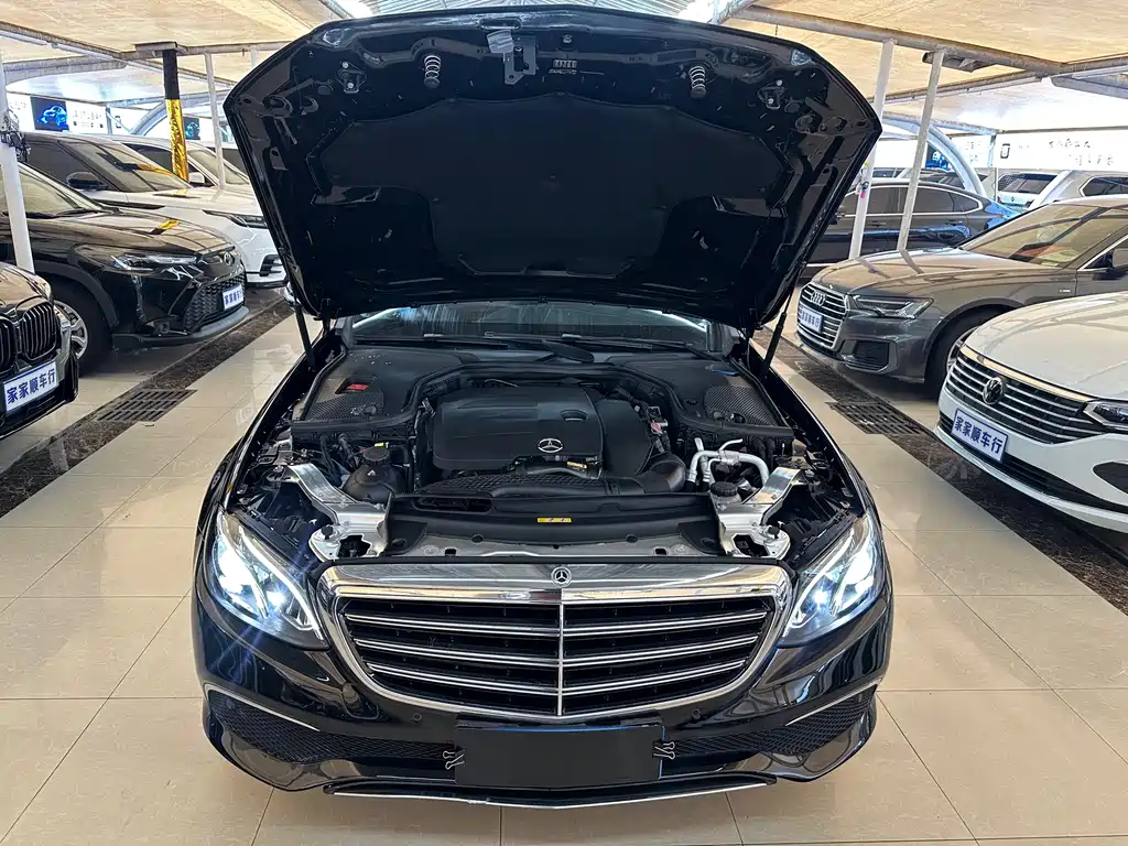 Mercedes-Benz E-Class 2020 — фото 16