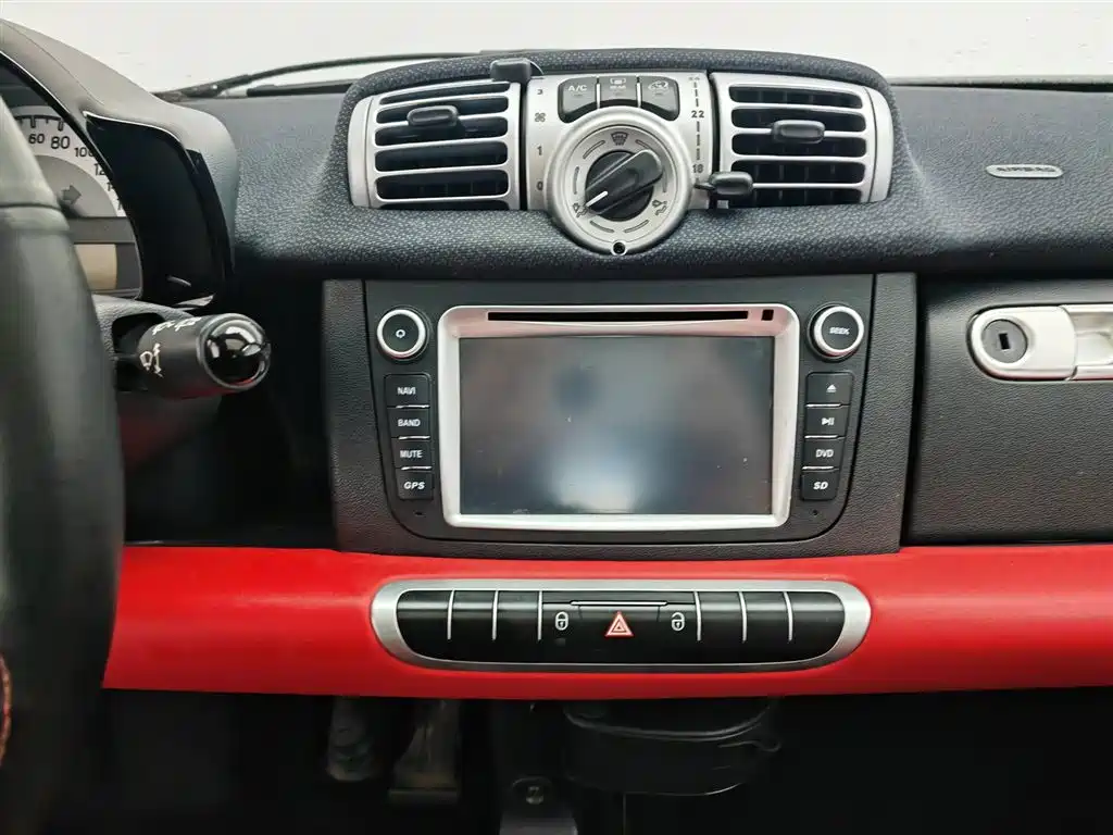 smart Fortwo 2015 — фото 12
