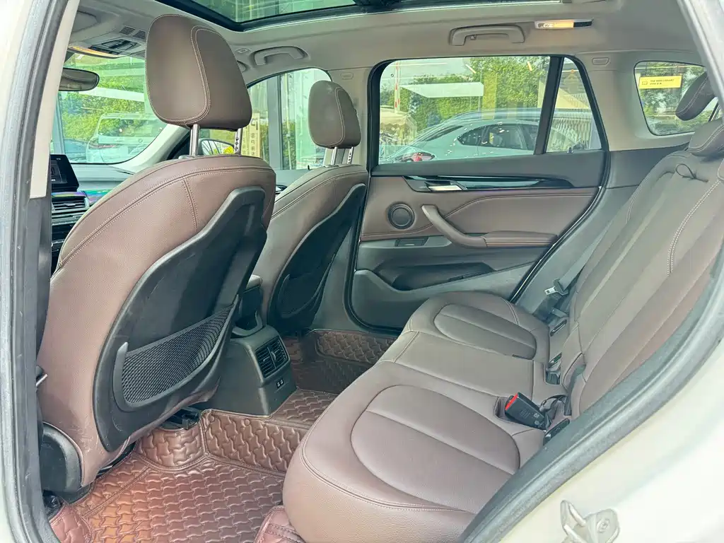 BMW X1 2020 — фото 14
