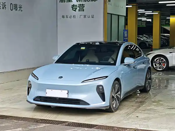 NIO ET5 2024