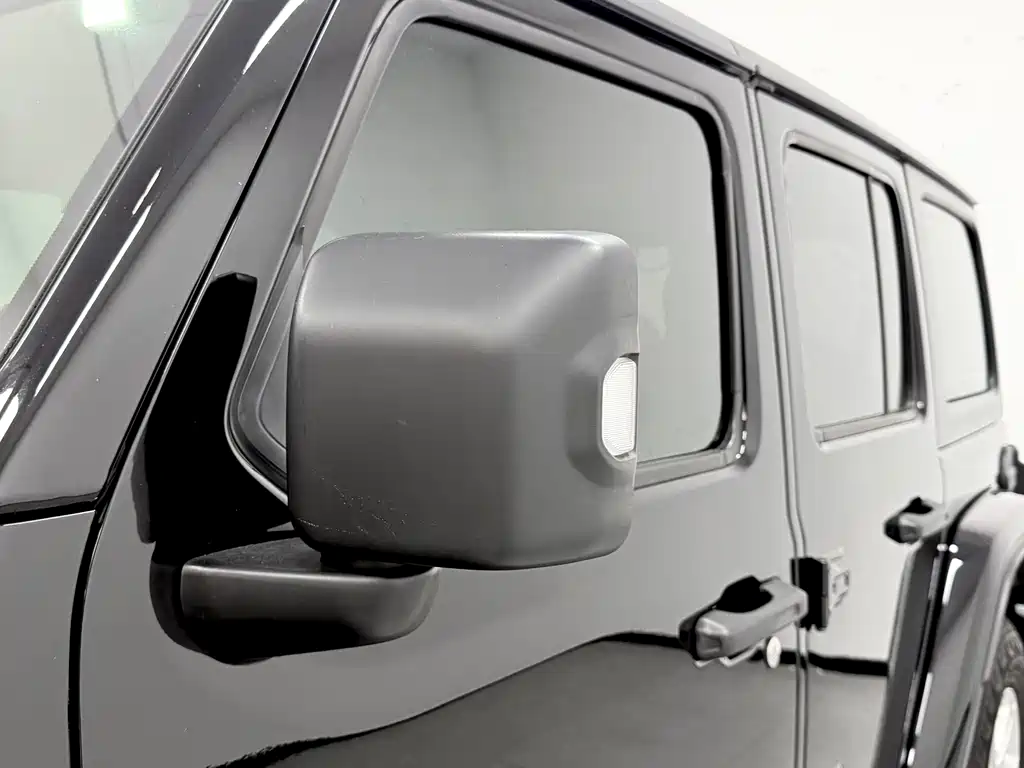 Jeep Wrangler 2020 — фото 12