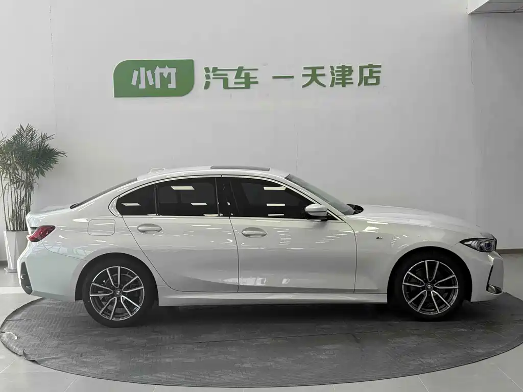 BMW 3 Series 2023