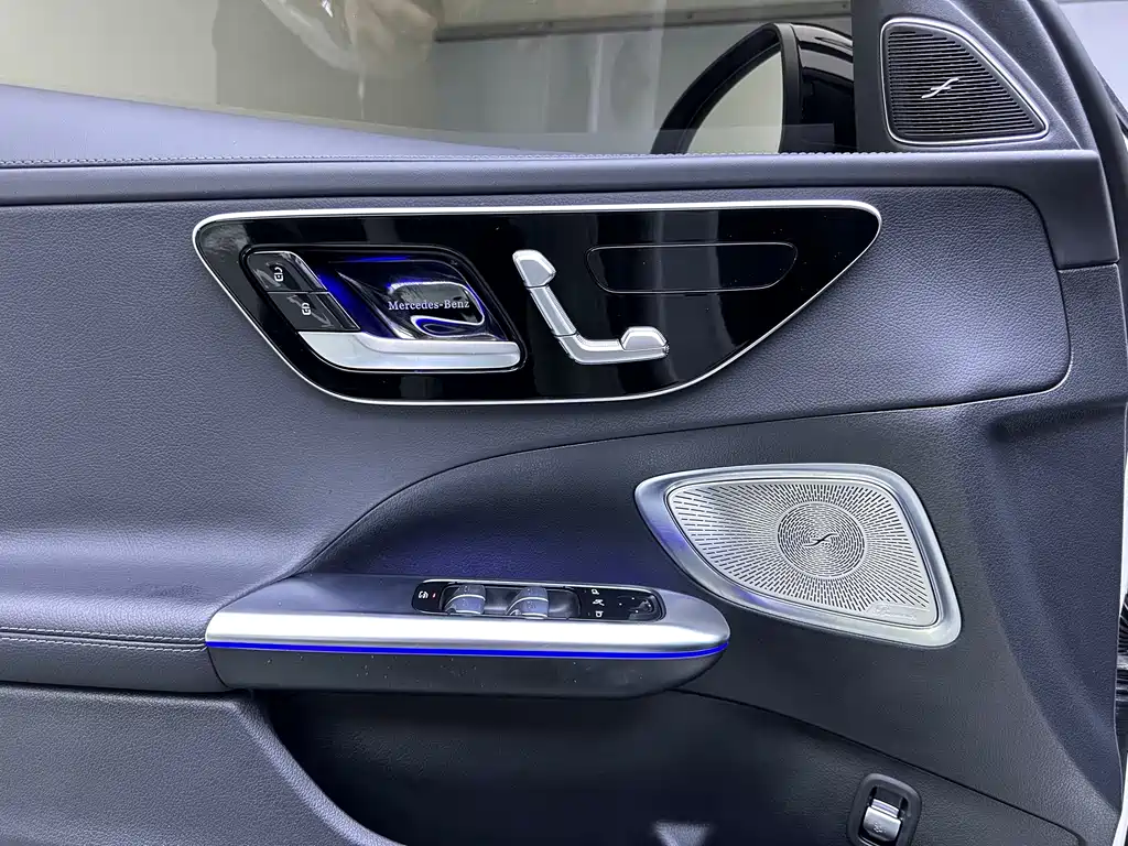 Mercedes-Benz C-Class 2022 — фото 14