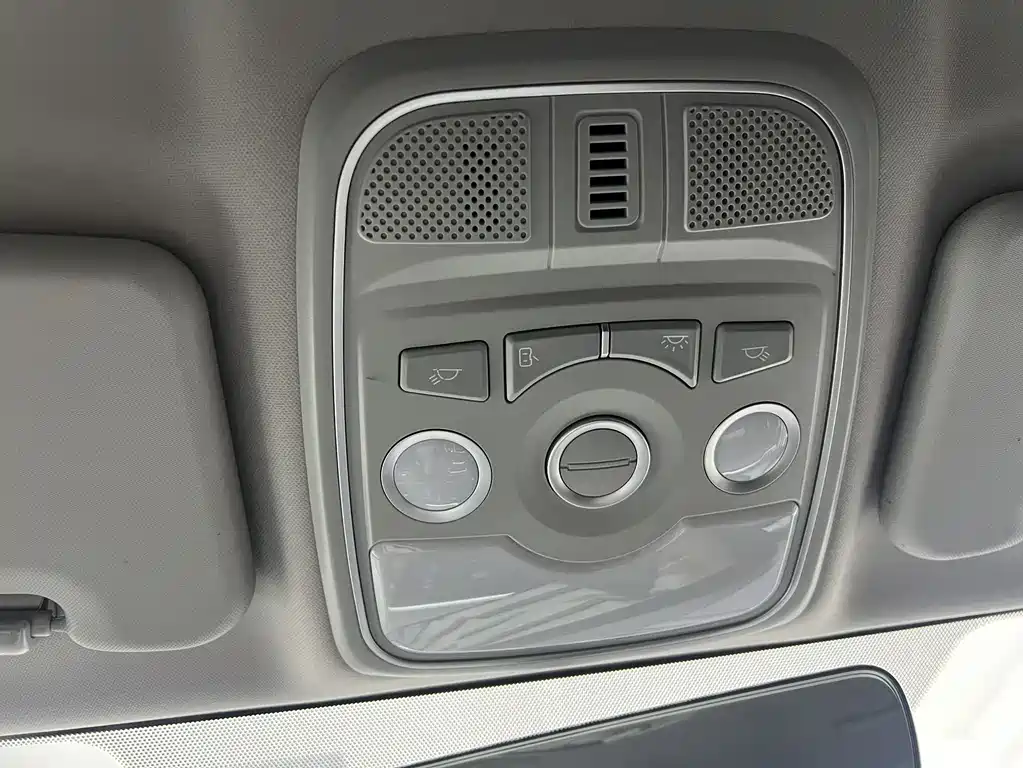 Haval M6 2022 — фото 16