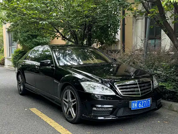 Mercedes-Benz S-Class AMG 2011