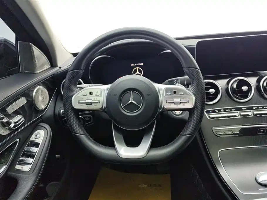 Mercedes-Benz C-Class 2020 — фото 15