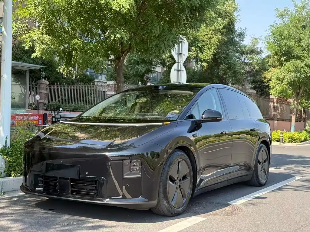 Li Auto i8 2026