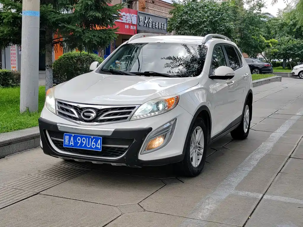 GAC Trumpchi GS5 2015 — фото 2