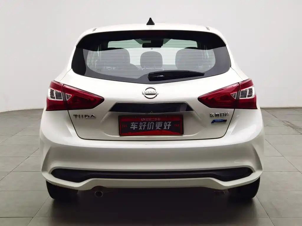 Nissan Tiida 2016 — фото 4