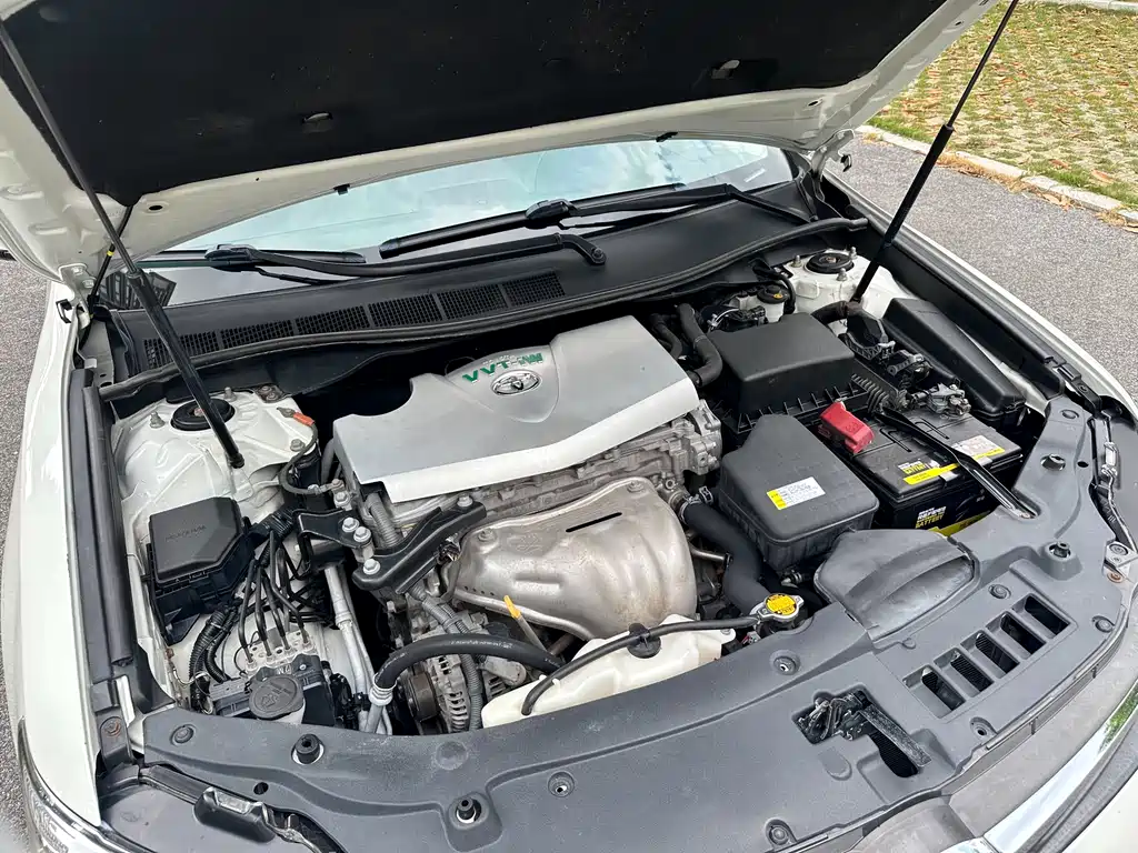 Toyota Camry 2015 — фото 22