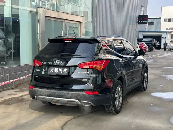 Hyundai Santa Fe 2013