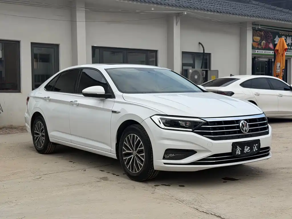 Volkswagen Sagitar 2020