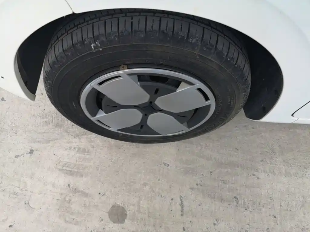 Wuling Air ev Clear Sky 2023 — фото 23