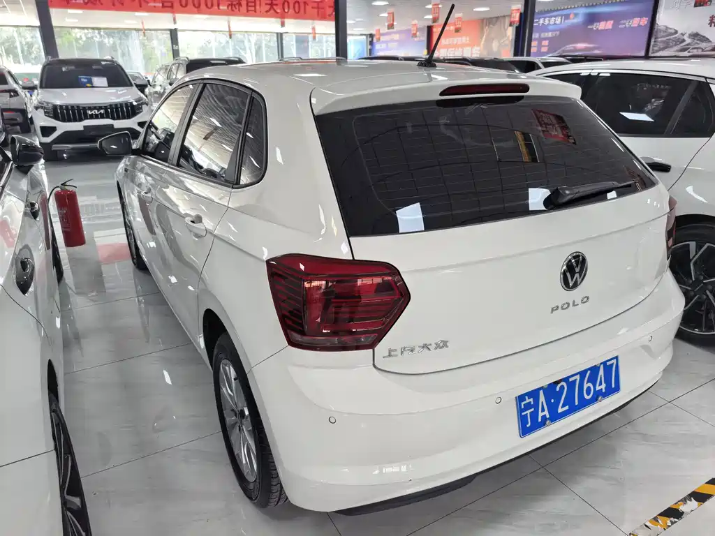 Volkswagen Polo 2023 — фото 10