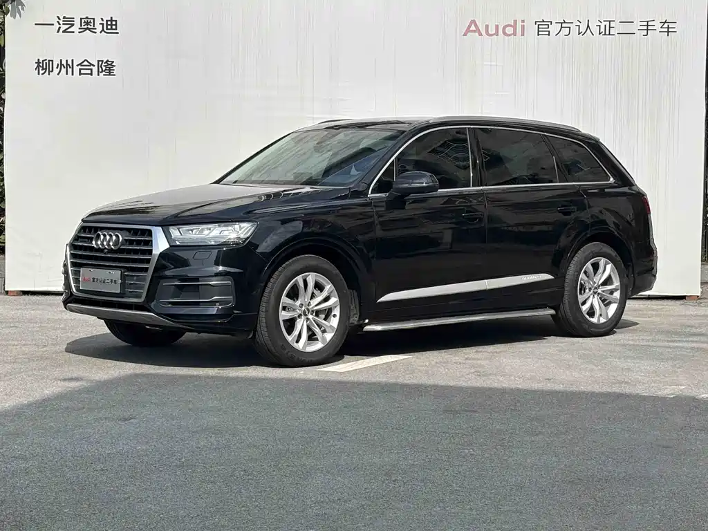 Audi Q7 2018 — фото 1
