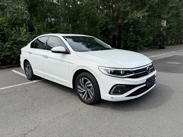 Volkswagen Bora 2023