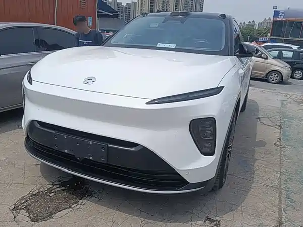 NIO ES8 2023