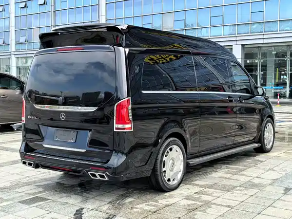 Mercedes-Benz V-Class 2024