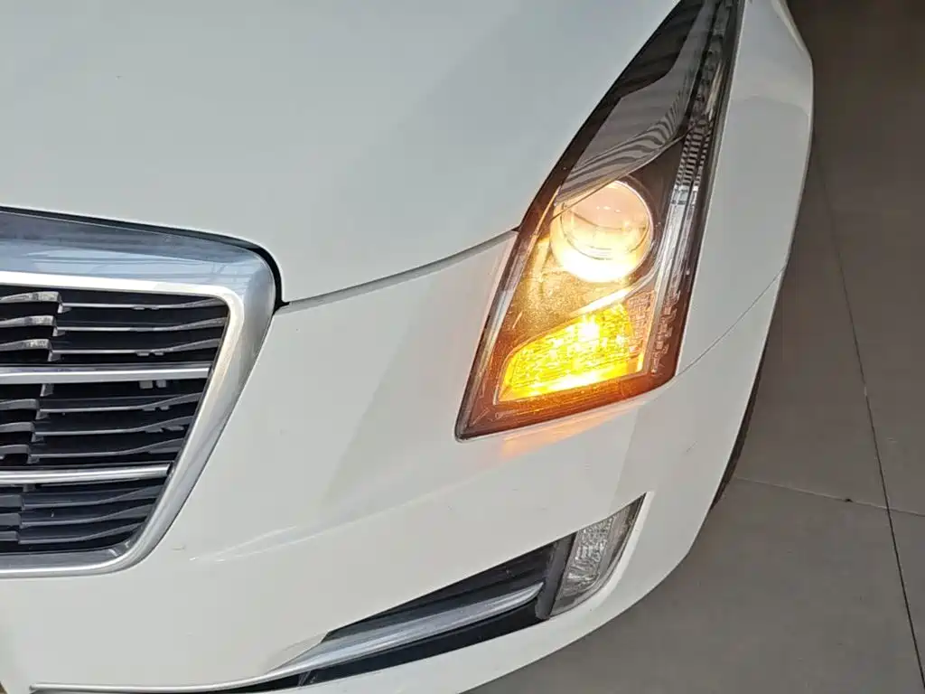 Cadillac ATS-L 2018 — фото 24