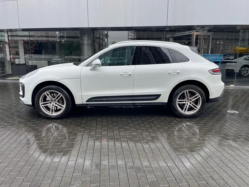 Porsche Macan 2022 — фото 8