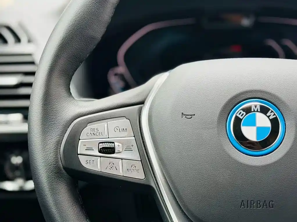 BMW iX3 2021 — фото 11